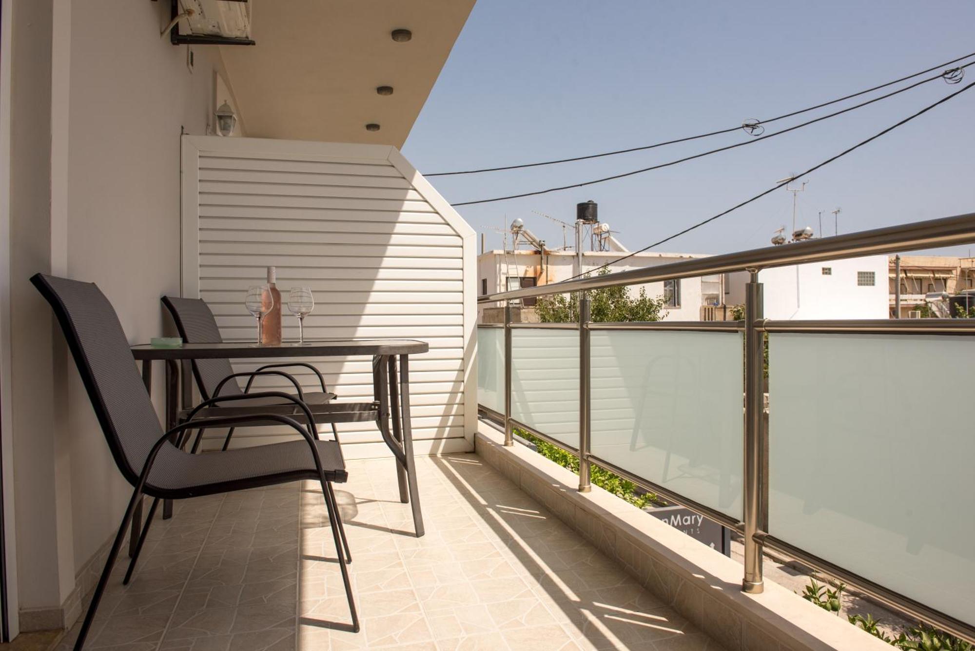 Giannmary Apartment Palaiochora Exterior photo